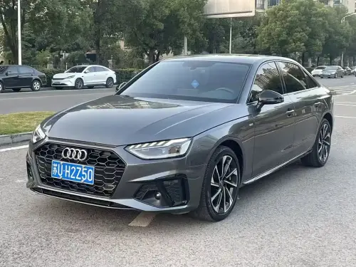 Audi A4, 2023