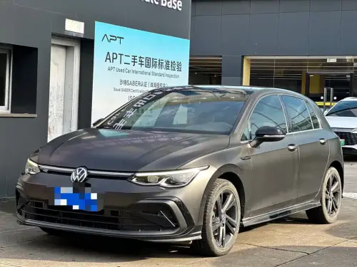 Volkswagen Golf, 2022