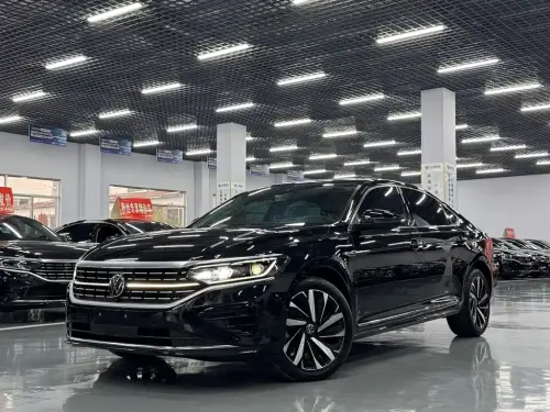 Volkswagen Passat, 2022