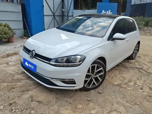 Volkswagen Golf, 2020