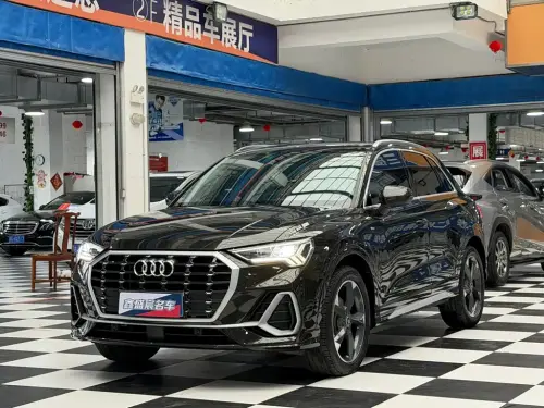 Audi Q3, 2022