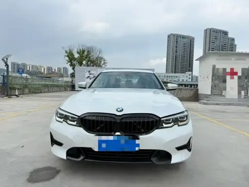 BMW 3-Series, 2021