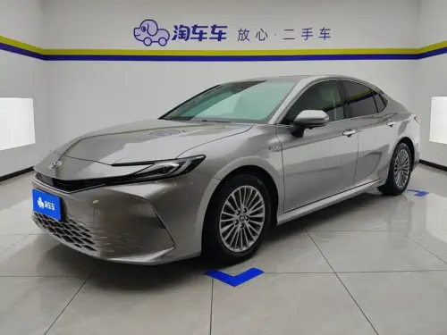 Toyota Camry, 2025