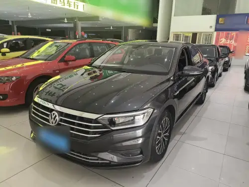 Volkswagen Sagitar, 2020