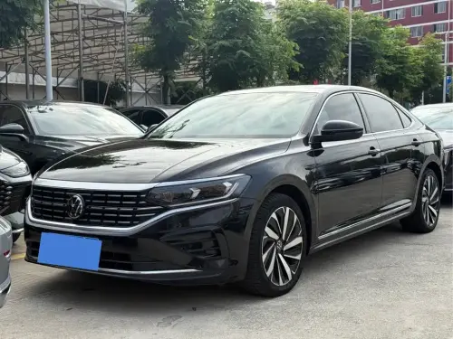 Volkswagen Passat, 2022