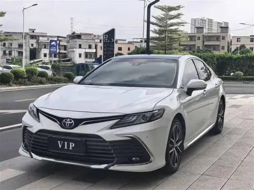 Toyota Camry, 2023
