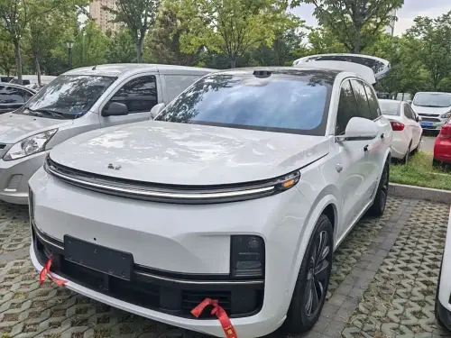Li Auto L8, 2025