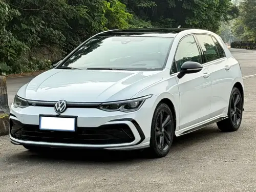 Volkswagen Golf, 2021