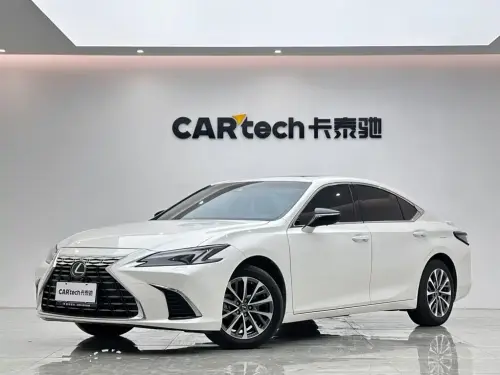 Lexus ES, 2025