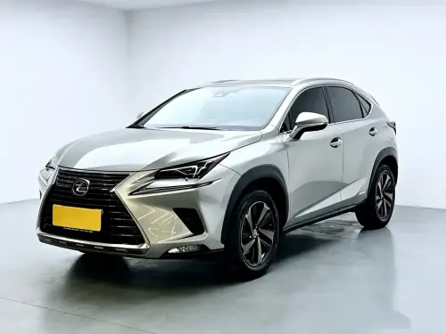 Lexus NX, 2021