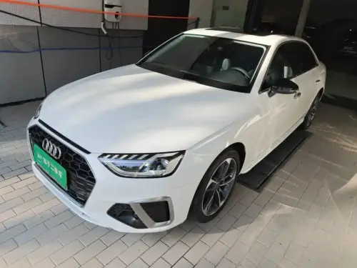Audi A4, 2022