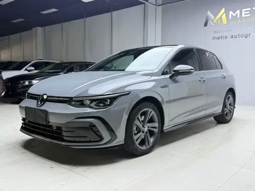 Volkswagen Golf, 2023