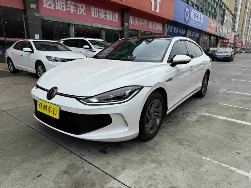 Volkswagen Lamando, 2023