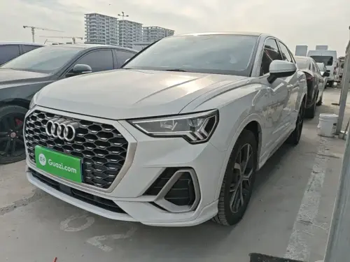 Audi Q3 Sportback, 2021