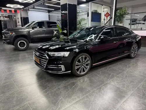 Audi A8, 2021