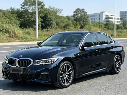 BMW 3-Series, 2021