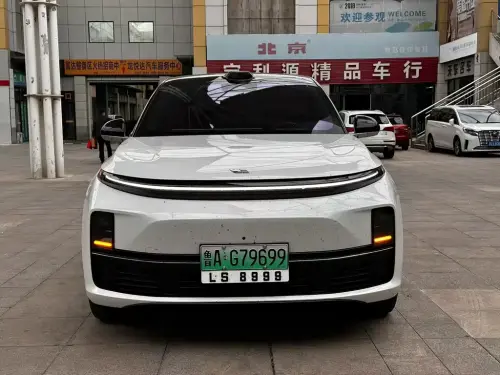 Li Auto L7, 2025