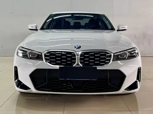 BMW 3-Series, 2024