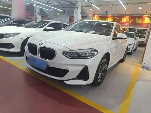 BMW 1-Series, 2022