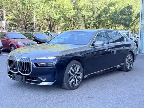 BMW 7-Series, 2026