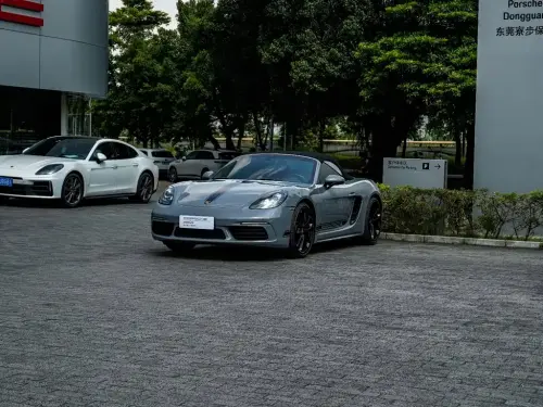 Porsche 718, 2024