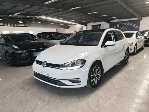 Volkswagen Golf, 2020