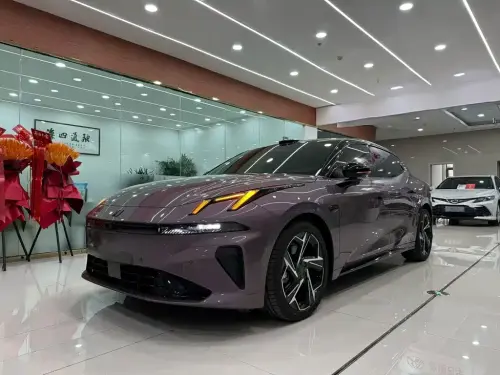 Lynk & Co 07, 2025