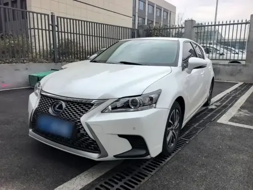 Lexus CT, 2020
