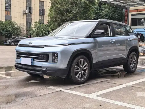 Geely ICON, 2025