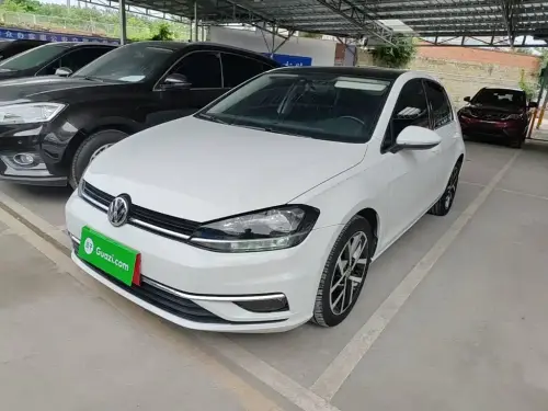 Volkswagen Golf, 2020
