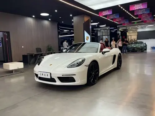 Porsche 718, 2024