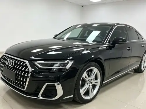 Audi A8, 2022