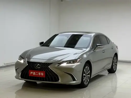 Lexus ES, 2024