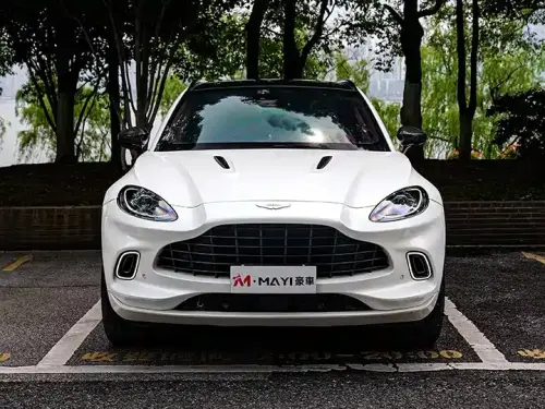 Aston Martin DBX, 2020