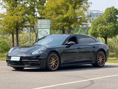 Porsche Panamera, 2020