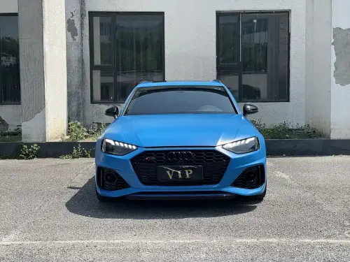 Audi RS4, 2021