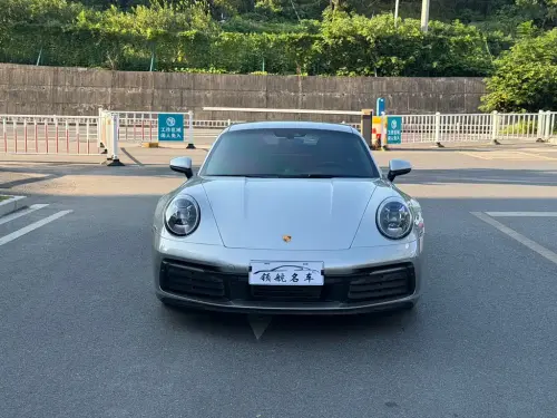 Porsche 911, 2023