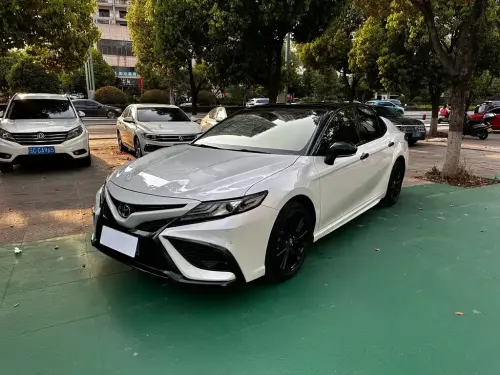 Toyota Camry, 2023
