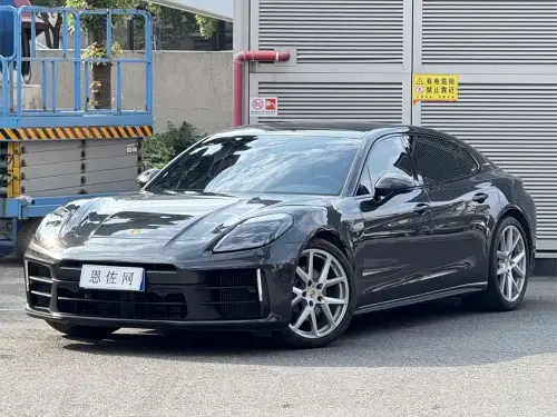 Porsche Panamera, 2024