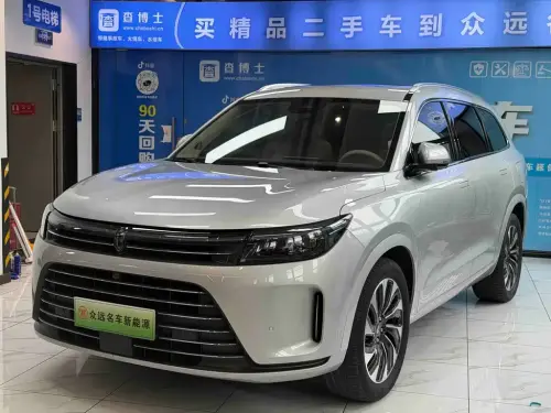 AITO M7, 2023