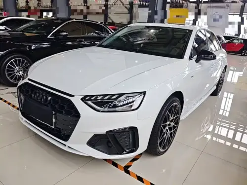 Audi A4, 2022