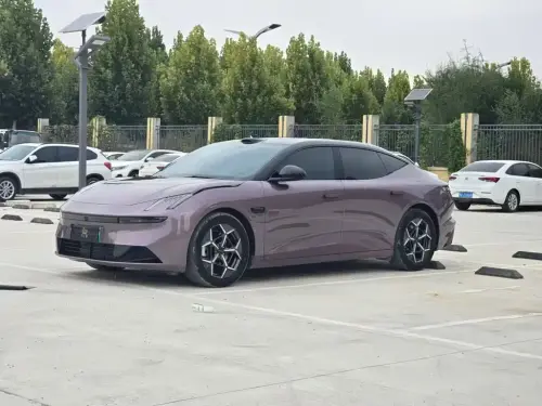Lynk & Co 10, 2025