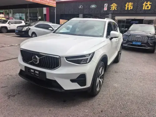 Volvo XC40, 2024