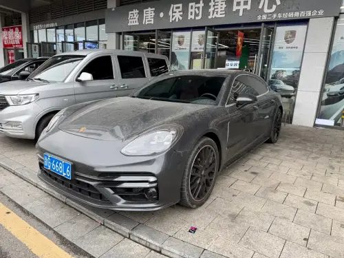 Porsche Panamera, 2022