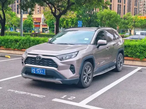 Toyota RAV4, 2023