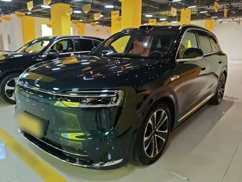 AITO M7, 2025