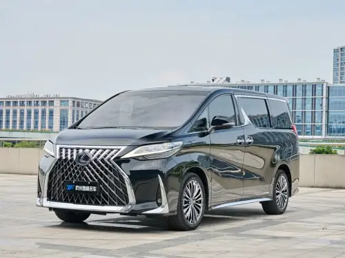 Lexus LM, 2022