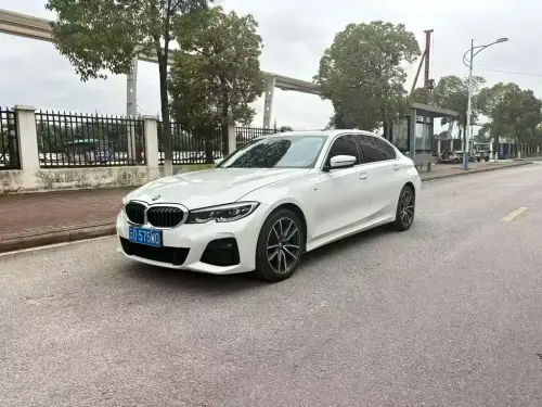BMW 3-Series, 2021