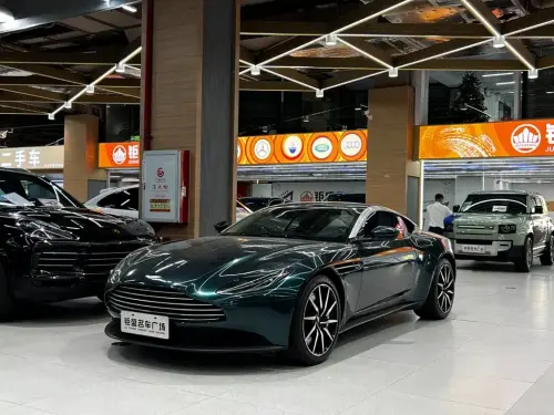 Aston Martin DB11, 2020