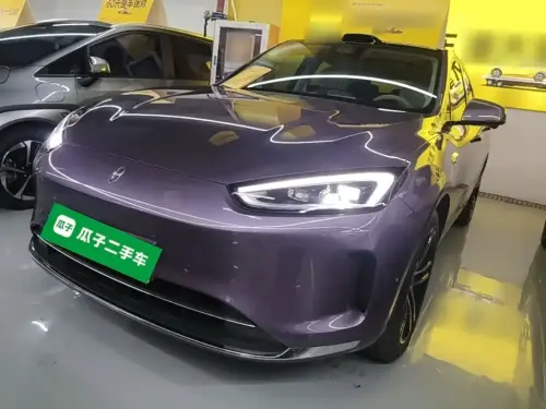 AITO M5, 2025
